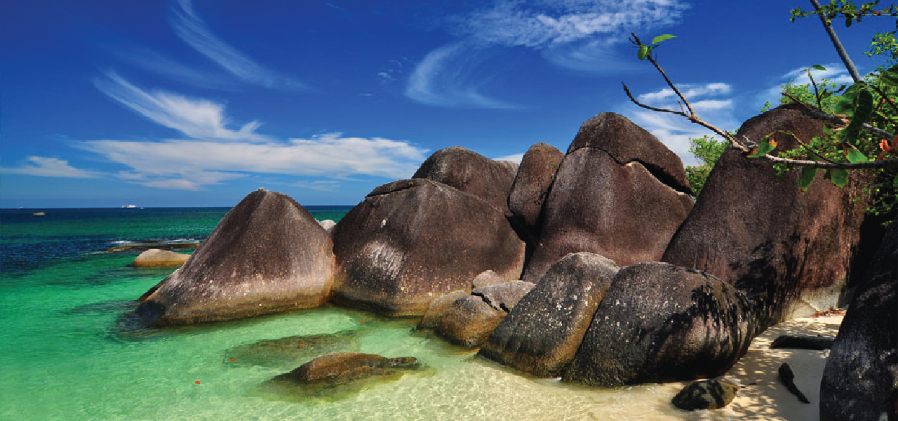 EXPLORE BELITUNG 4D3N